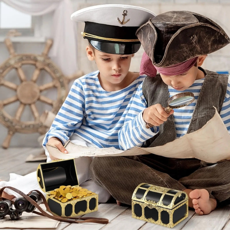 Coffre noir et or pirate