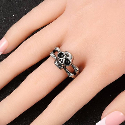bague-pirate-femme-porter