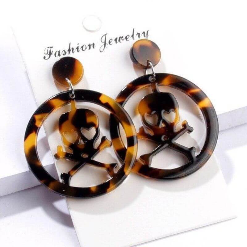 boucle-d-oreille-femme-pirate-marron